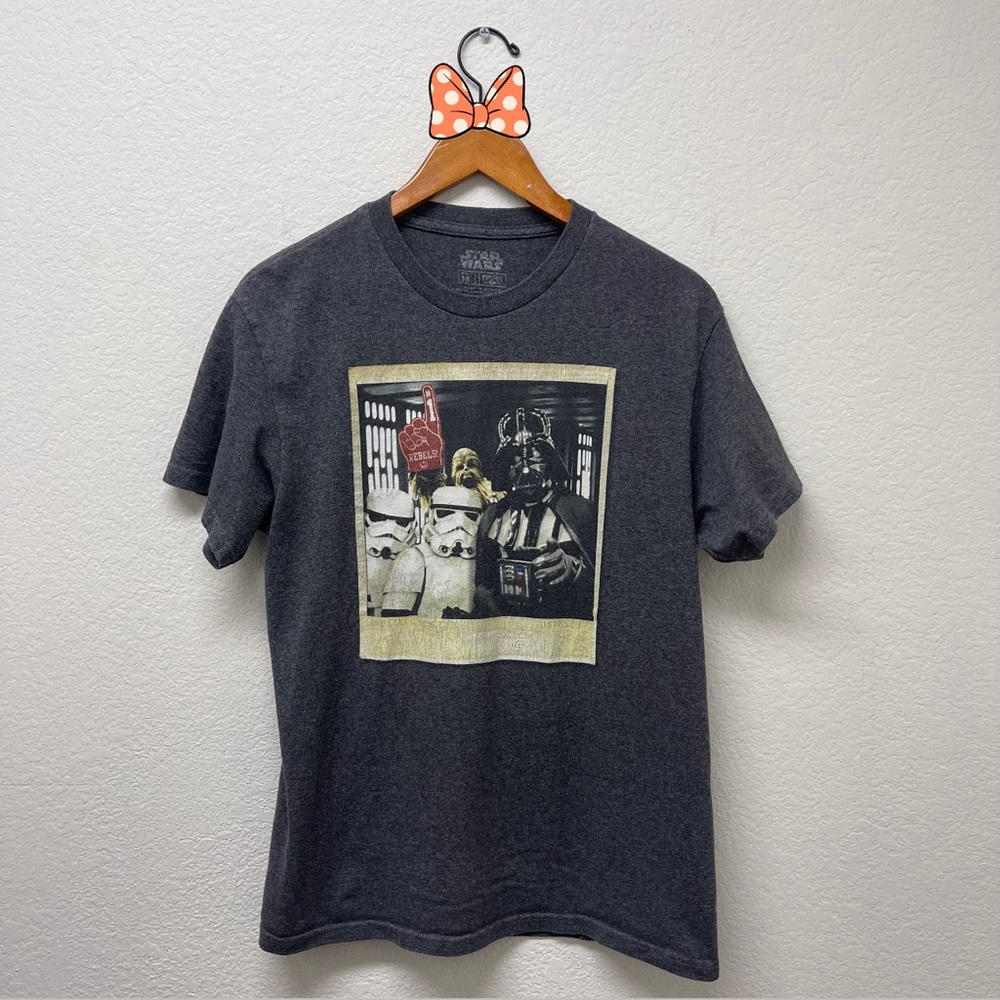 STAR WARS Photo Bomb Gray Graphic Tee Darth Vader, Chewbacca, Stormtrooper
